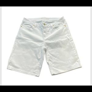 Michael Kors Women’s White  Shorts  size 4